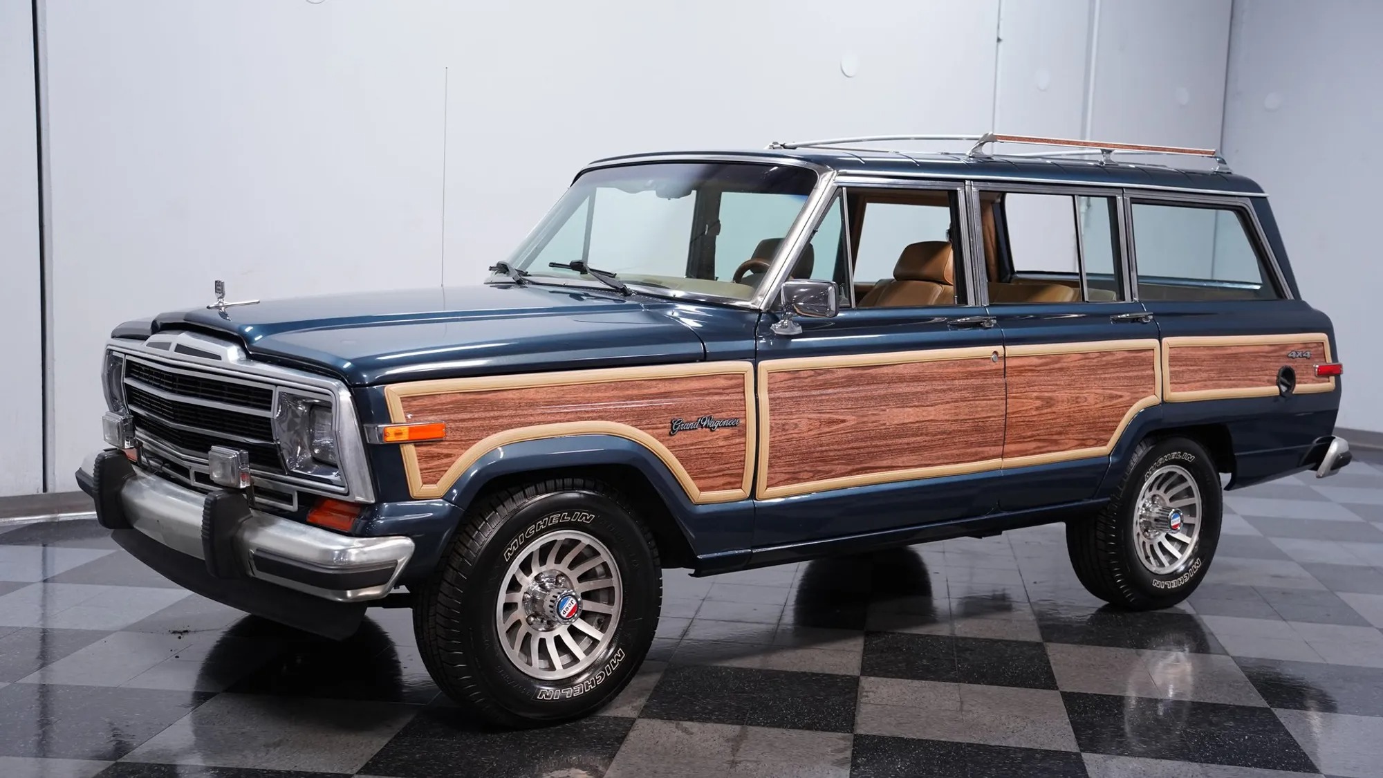 1988 Jeep Grand Wagoneer - 3
