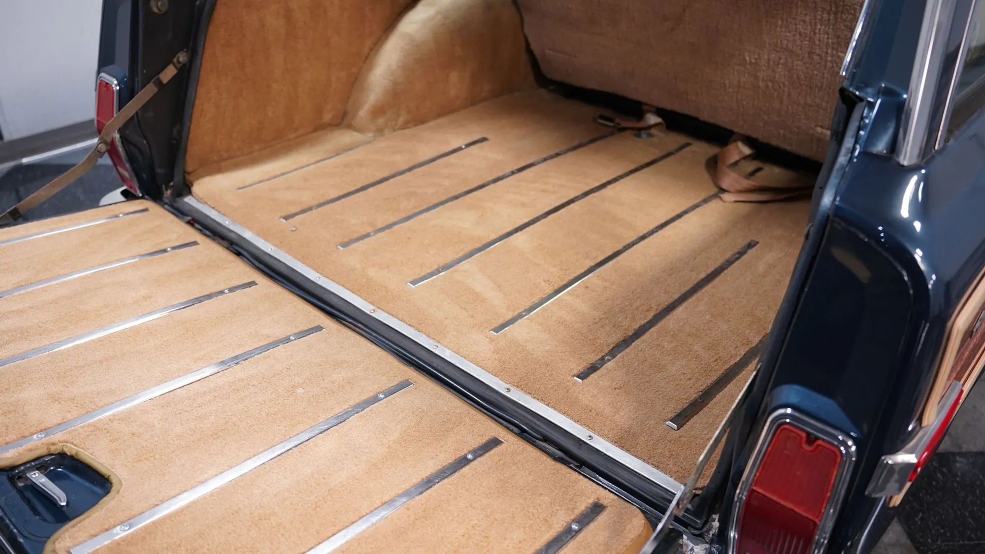 1988 Jeep Grand Wagoneer