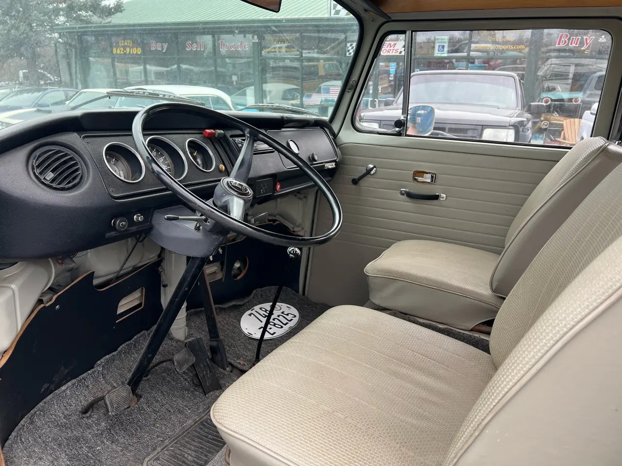 1972 Volkswagen Westfalia Camper Bus