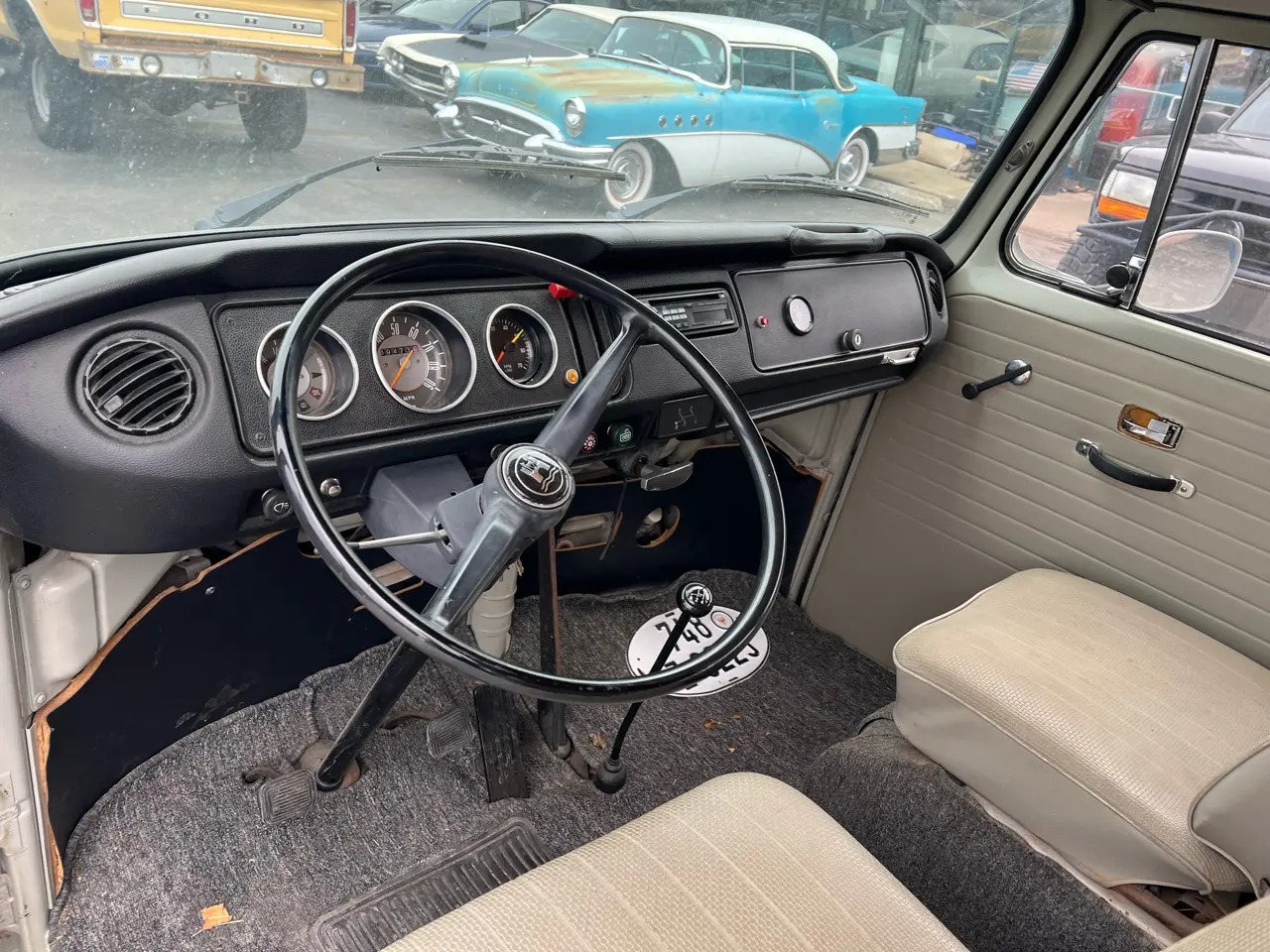 1972 Volkswagen Westfalia Camper Bus