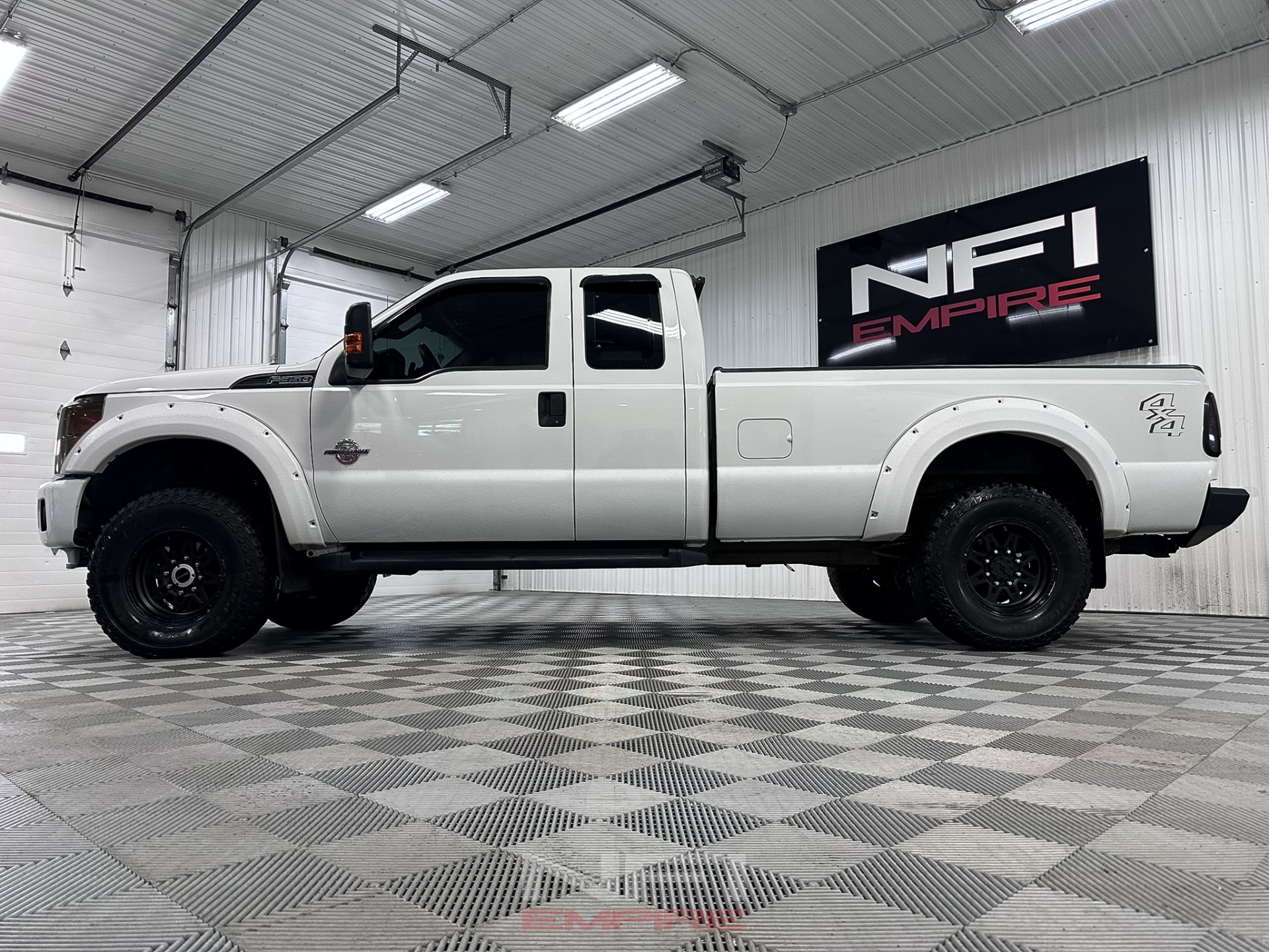 2015 Ford F-350 Super Duty - 2