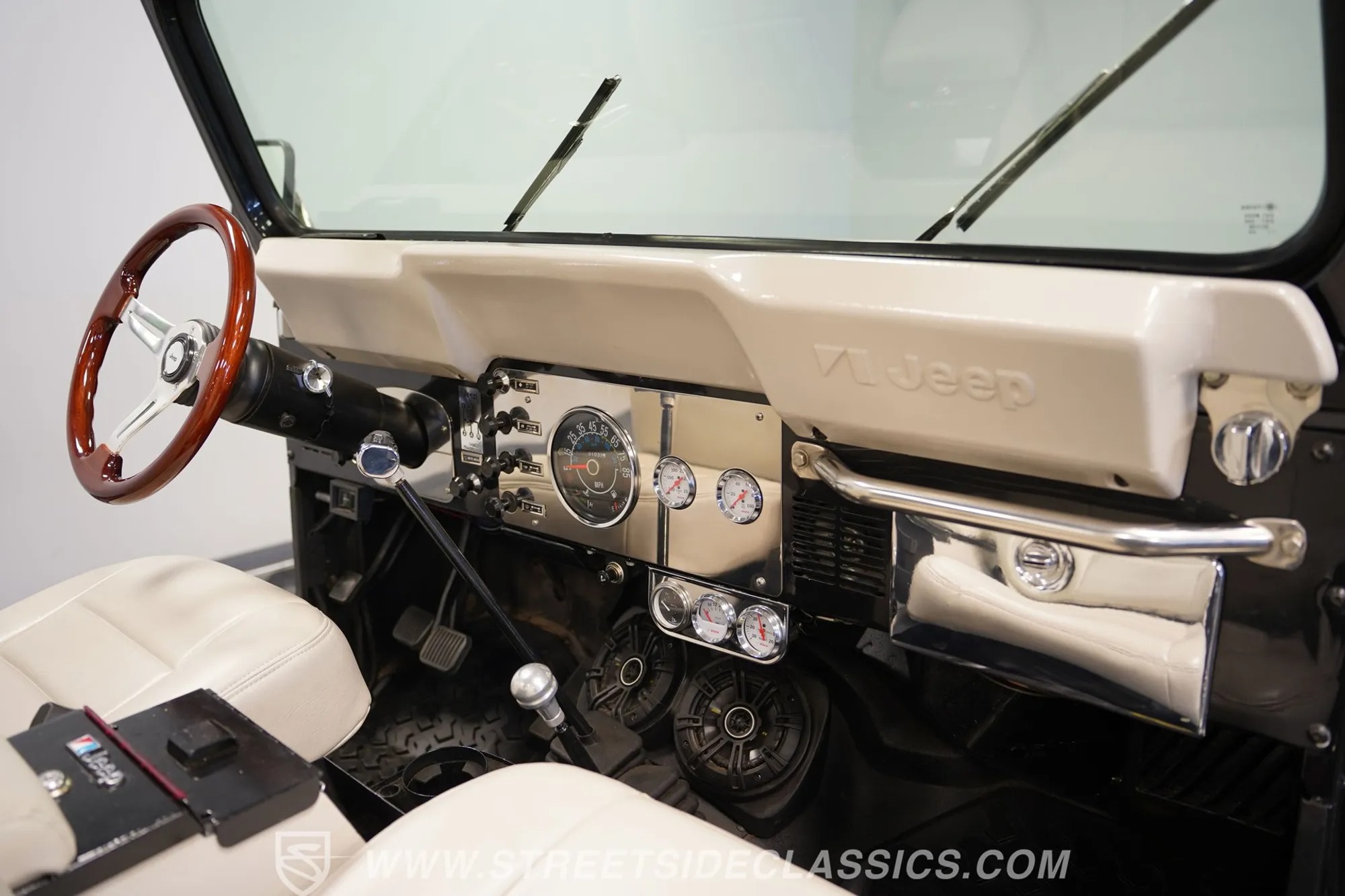 1985 Jeep CJ7 Renegade Levi's Edition Tribute