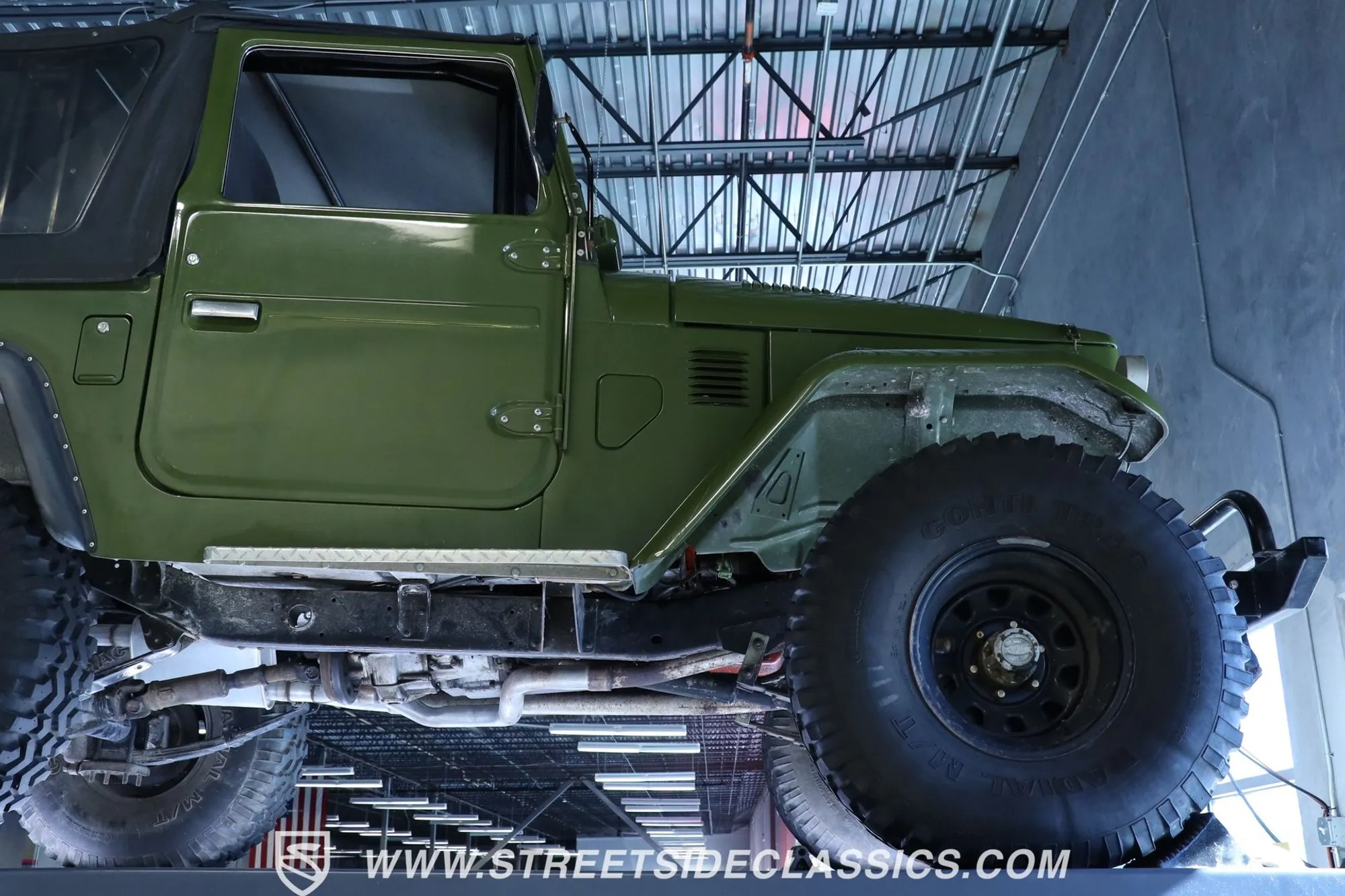 1975 Toyota Land Cruiser FJ40 Restomod