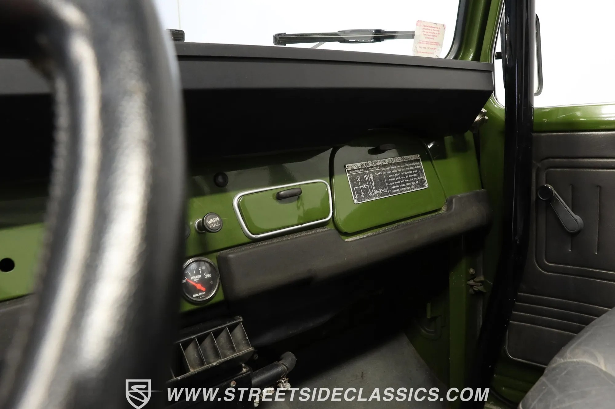 1975 Toyota Land Cruiser FJ40 Restomod