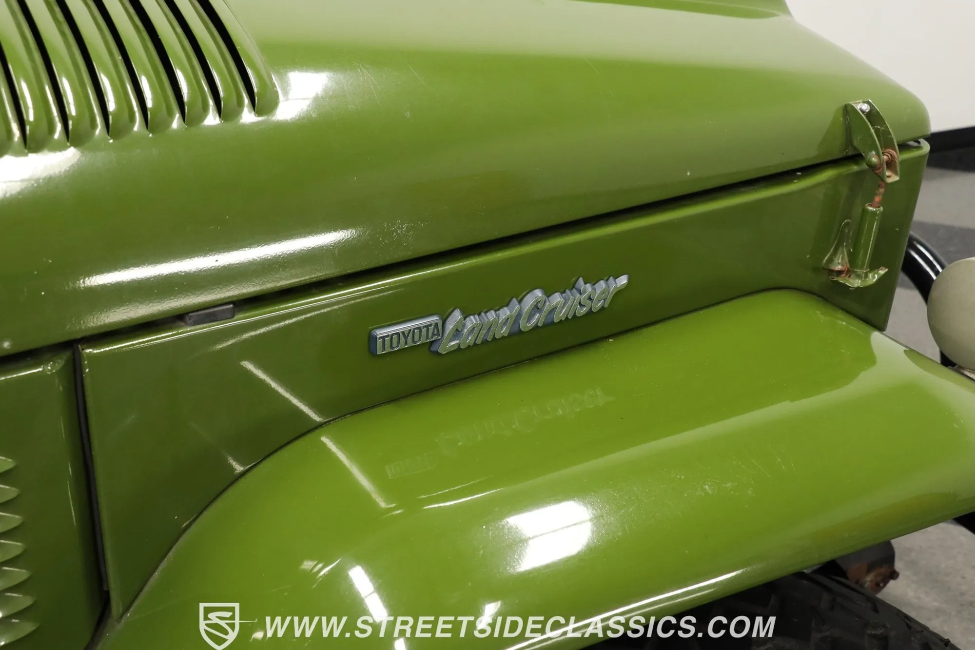 1975 Toyota Land Cruiser FJ40 Restomod