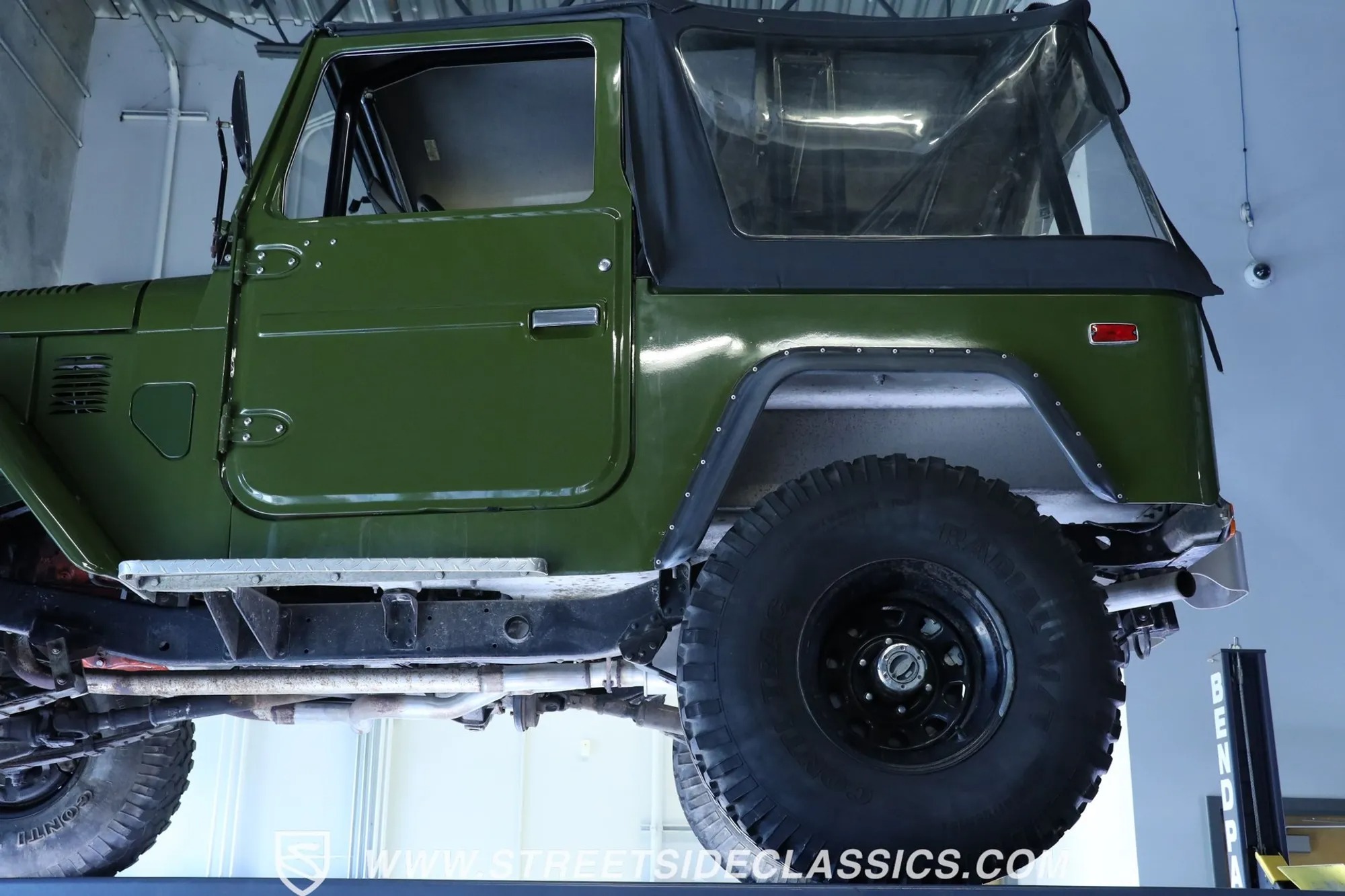 1975 Toyota Land Cruiser FJ40 Restomod