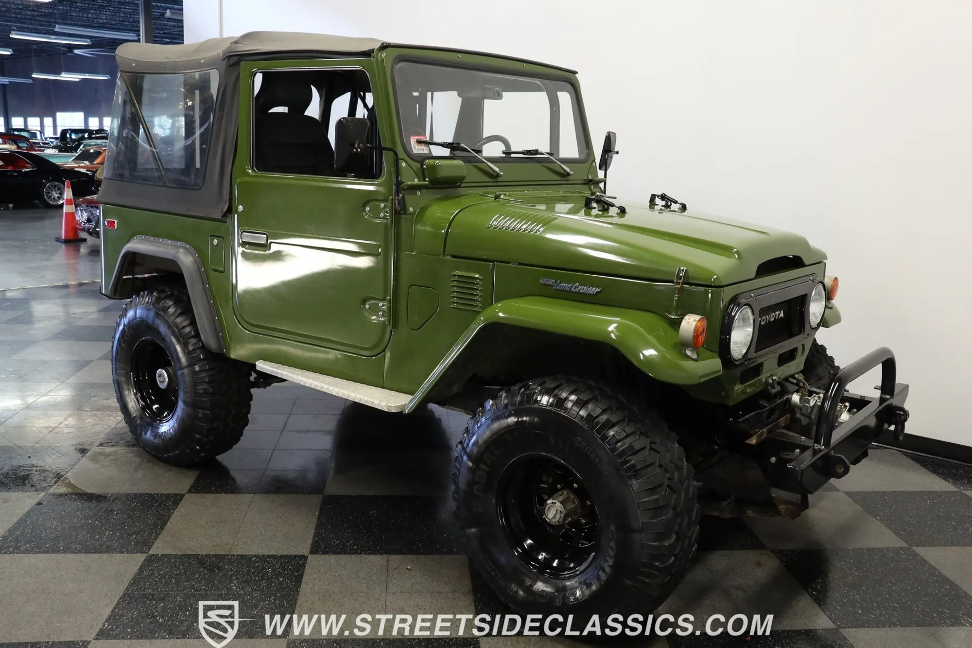 1975 Toyota Land Cruiser FJ40 Restomod