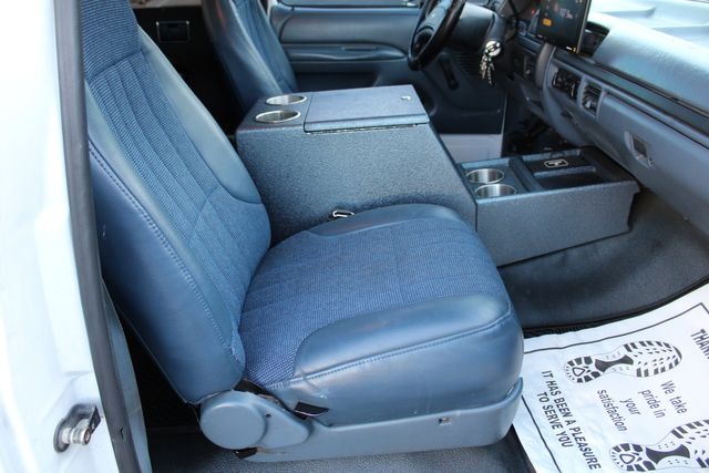 1992 Ford Bronco XL Custom