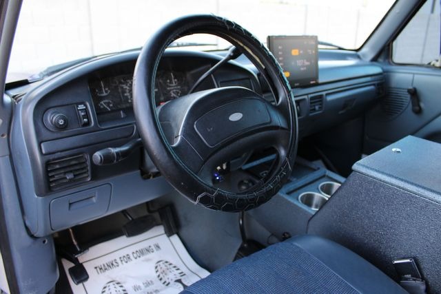 1992 Ford Bronco XL Custom