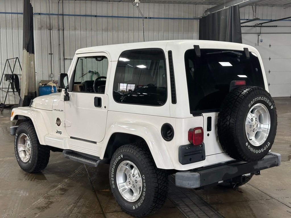 2000 Jeep Wrangler Sahara - 3