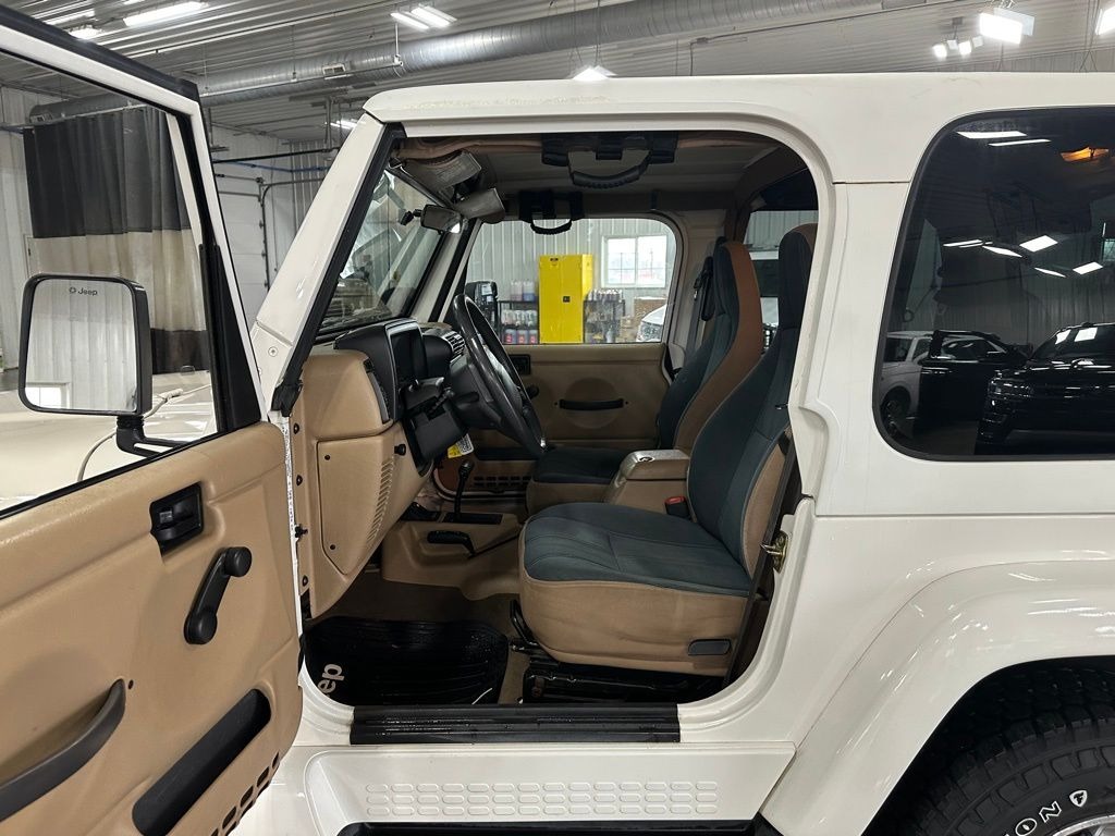 2000 Jeep Wrangler Sahara