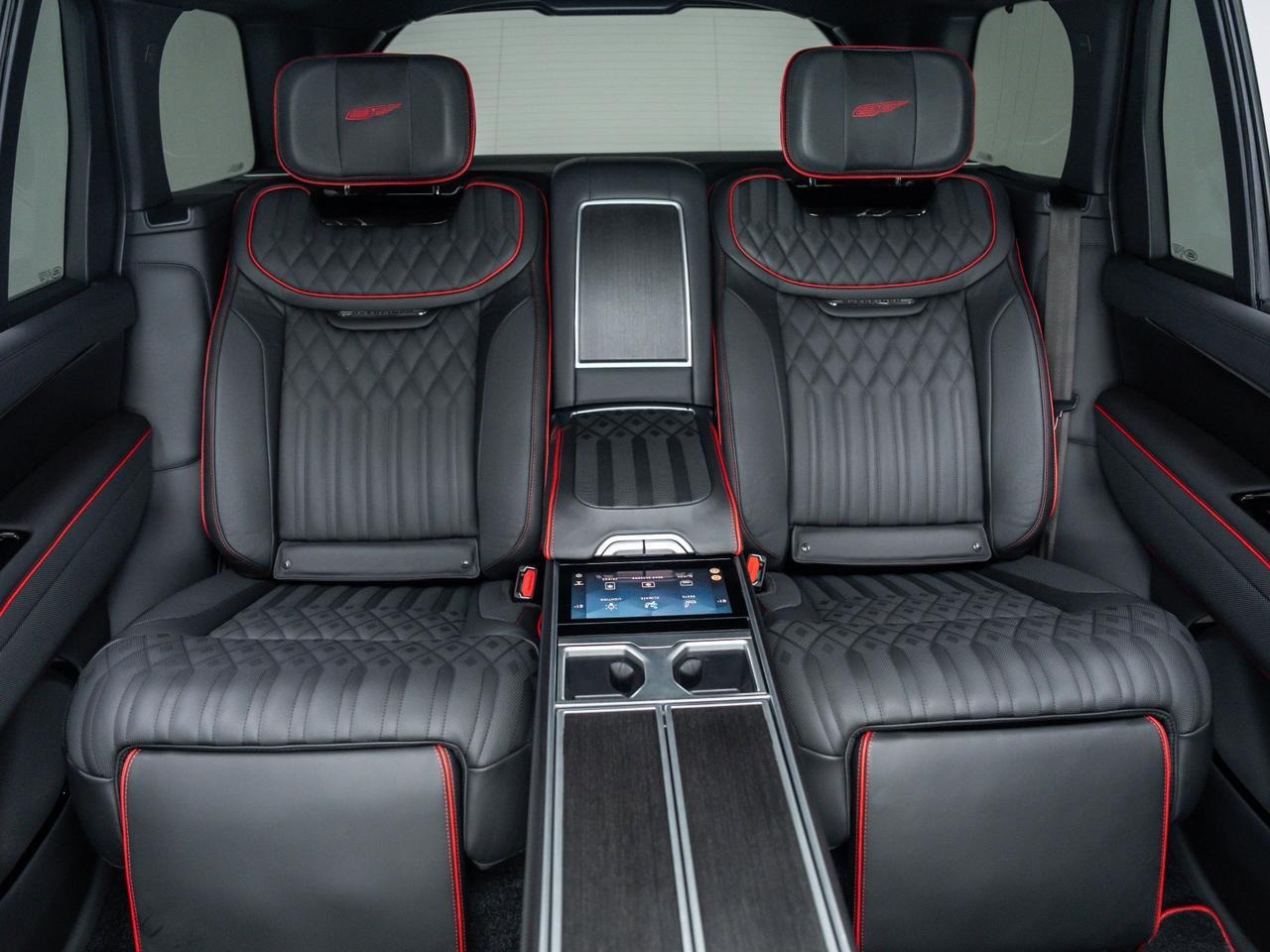 2025 Land Rover Range Rover SV Overfinch