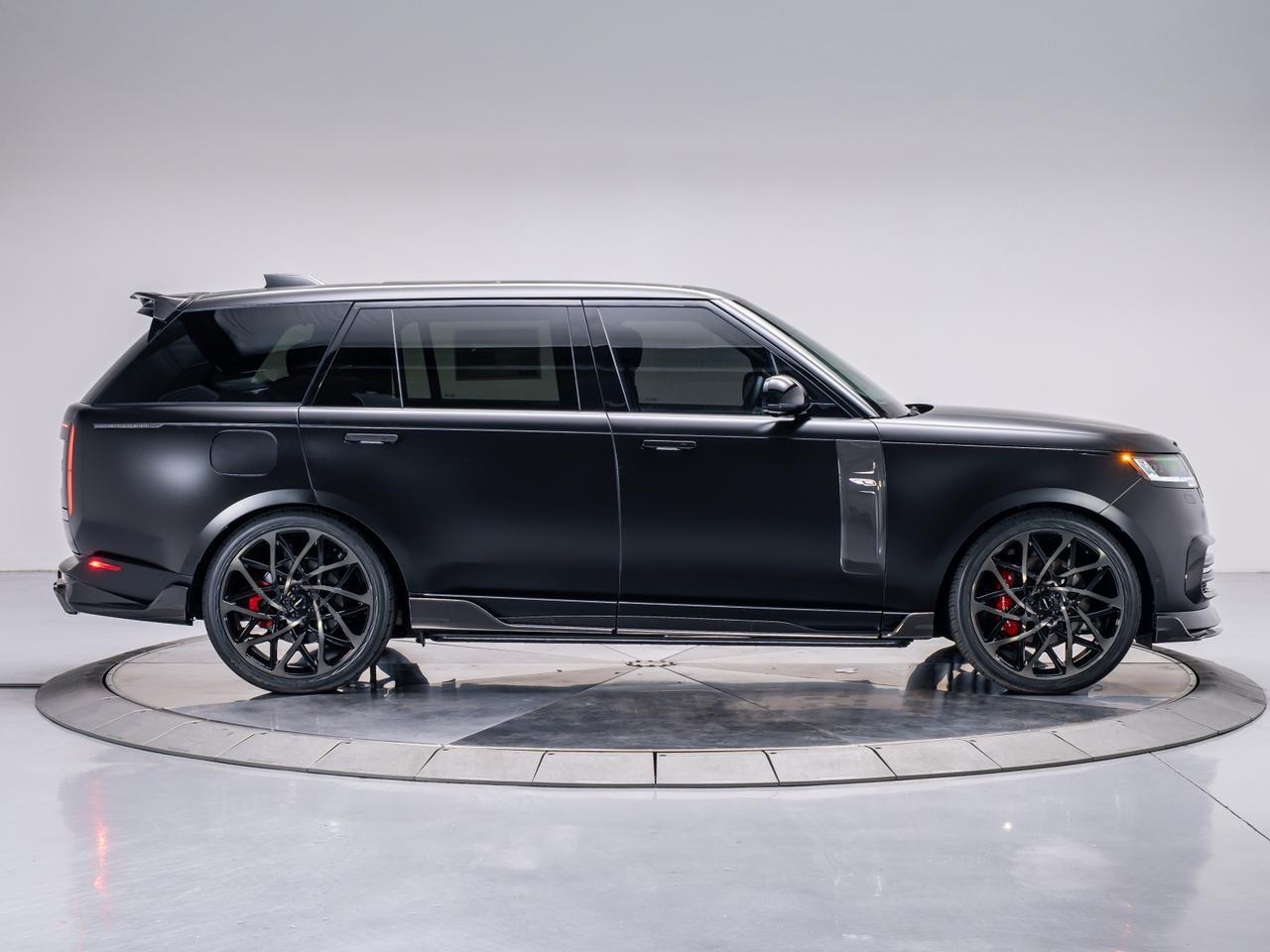 2025 Land Rover Range Rover SV Overfinch