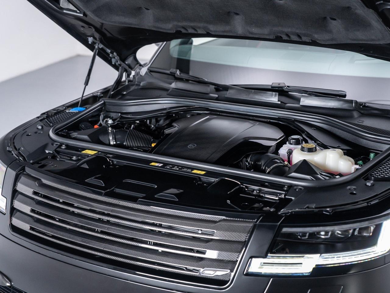 2025 Land Rover Range Rover SV Overfinch