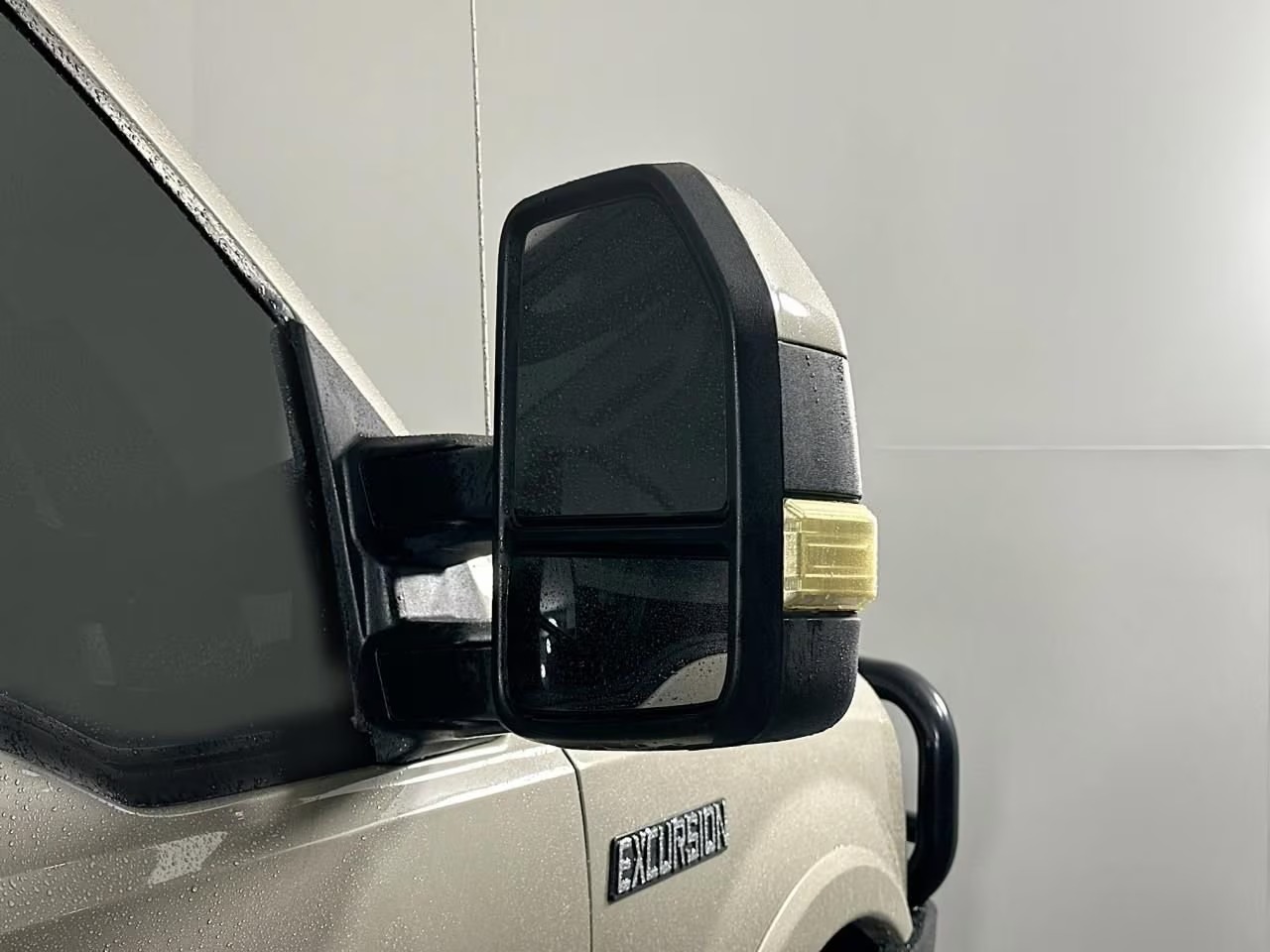 2004 Ford Excursion Limited