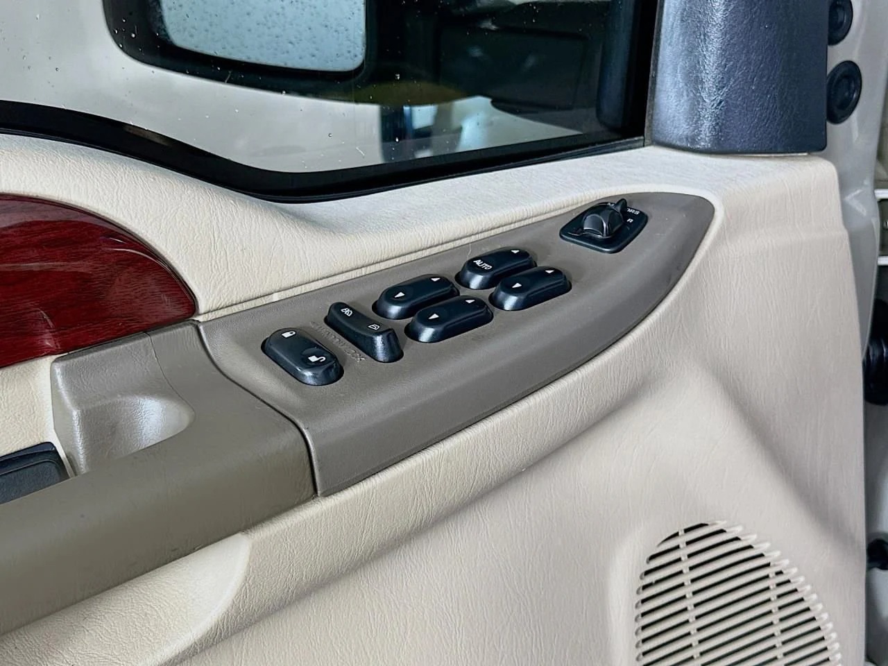 2004 Ford Excursion Limited