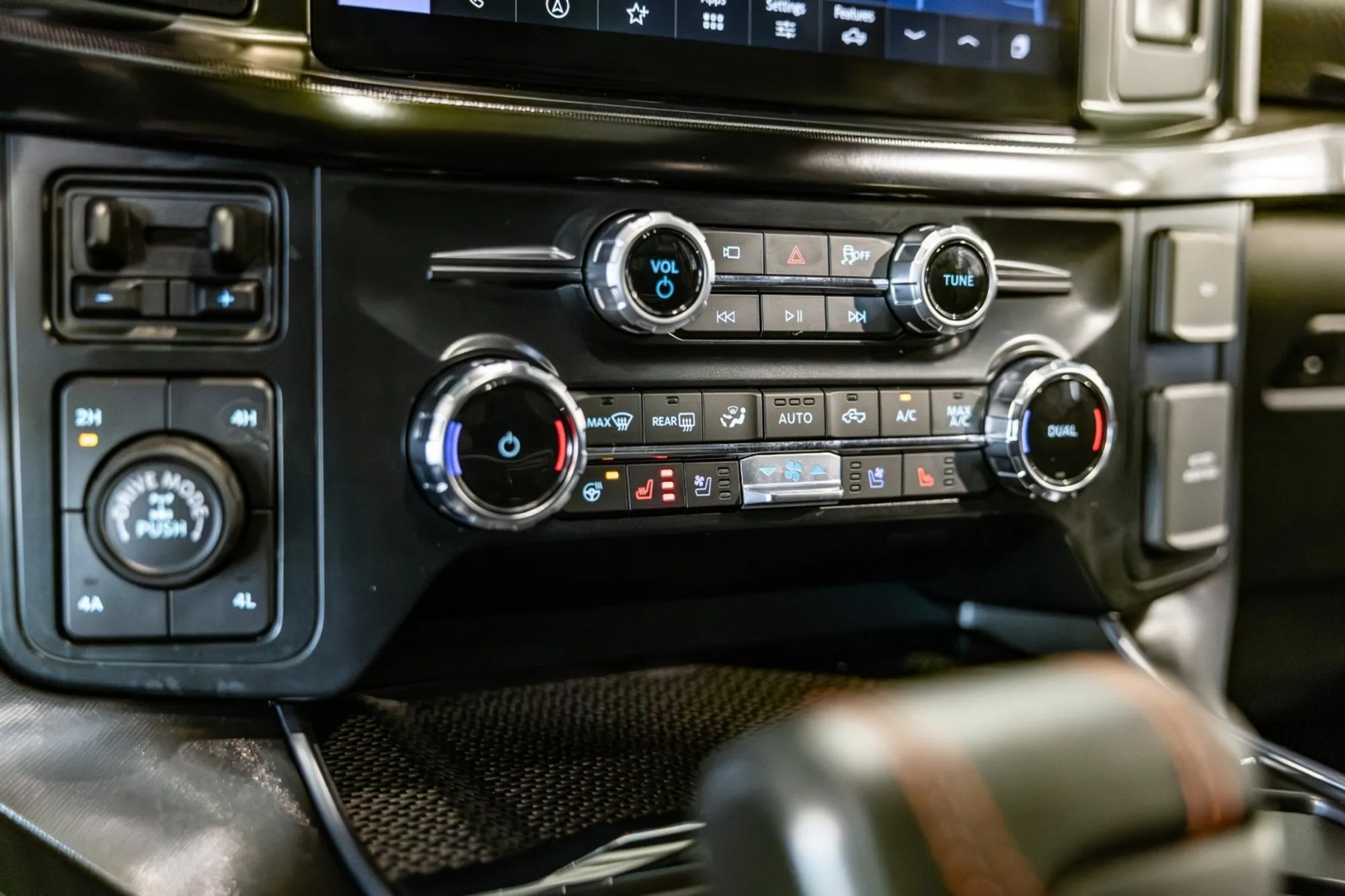 2025 Ford F-150 Raptor R