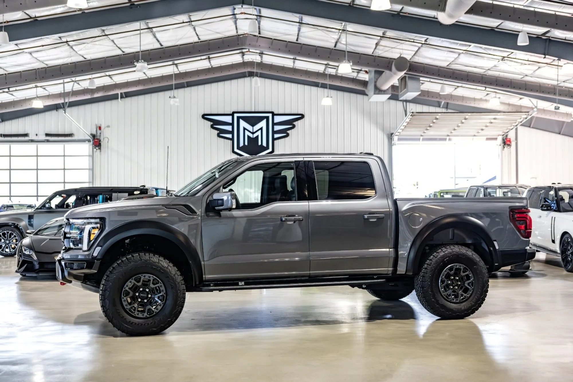 2025 Ford F-150 Raptor R - 2