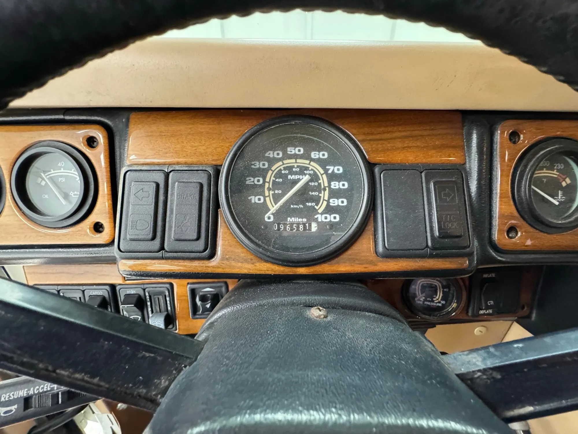 1995 AM General Hummer H1