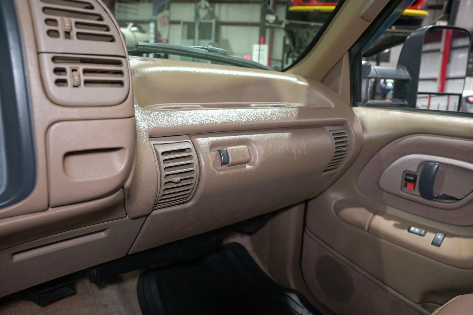 1995 Chevrolet Suburban K2500 LT