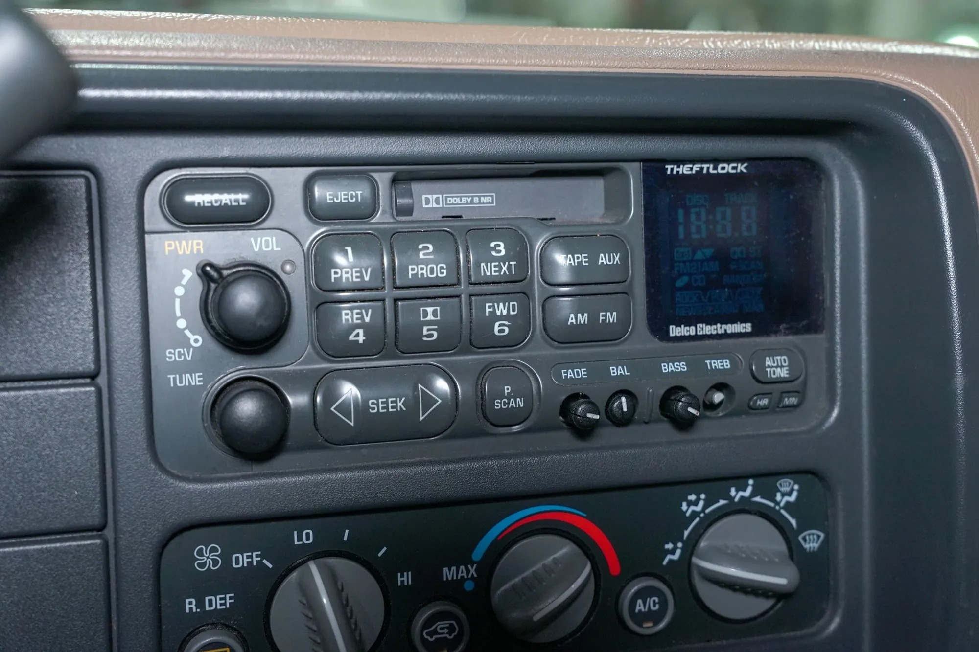 1995 Chevrolet Suburban K2500 LT