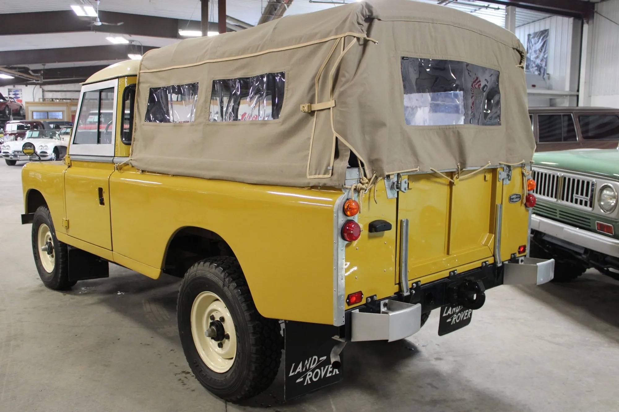 1981 Land Rover Series III - 2