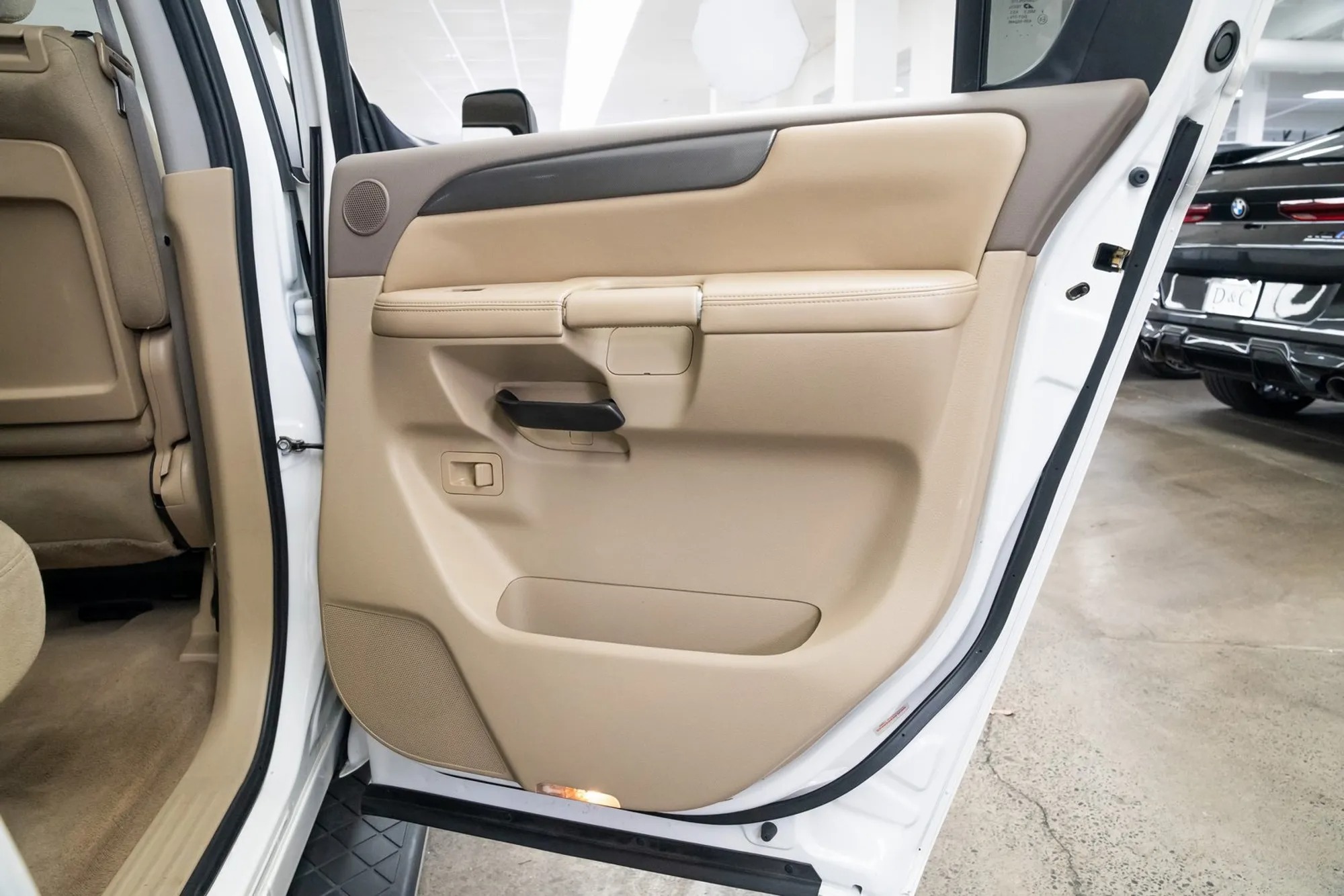 2011 Nissan Armada SV