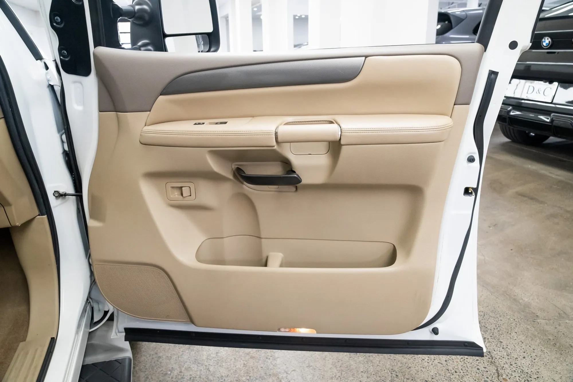 2011 Nissan Armada SV