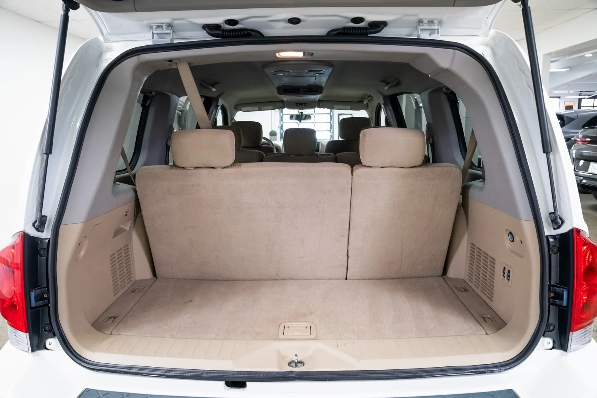 2011 Nissan Armada SV