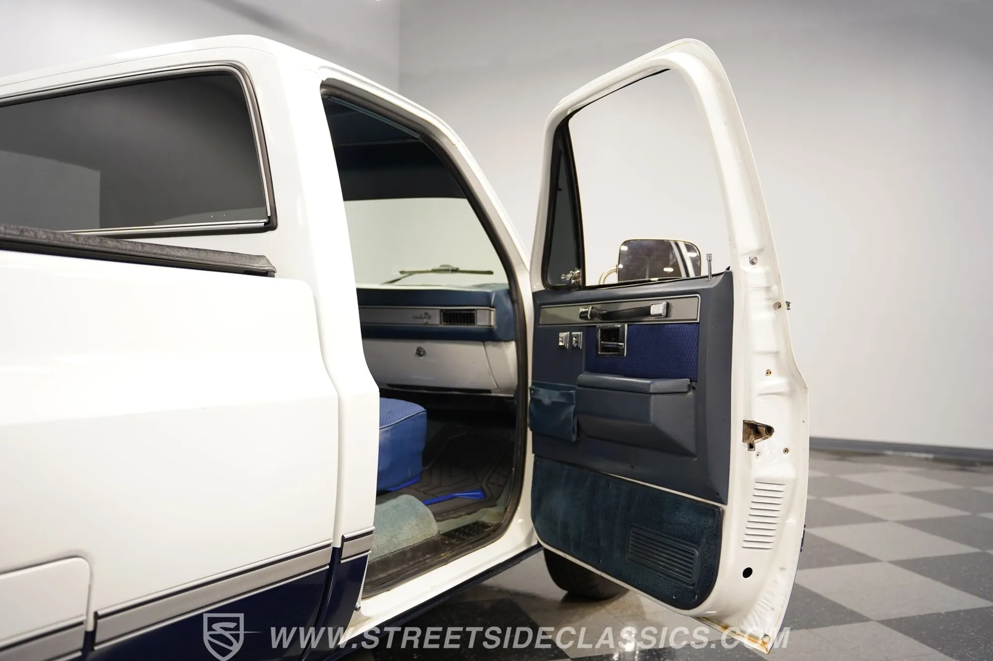 1984 Chevrolet C10 Restomod