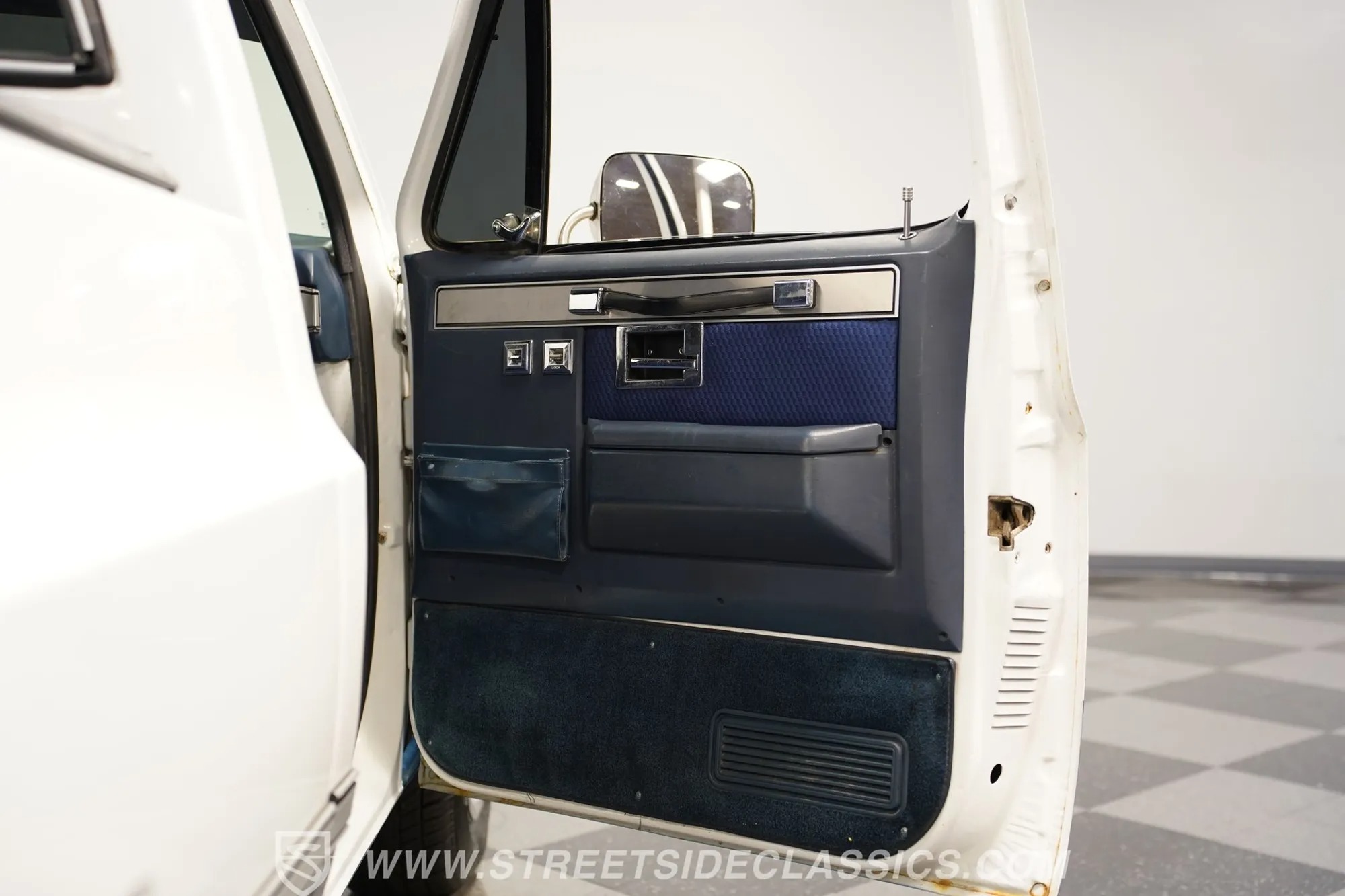 1984 Chevrolet C10 Restomod