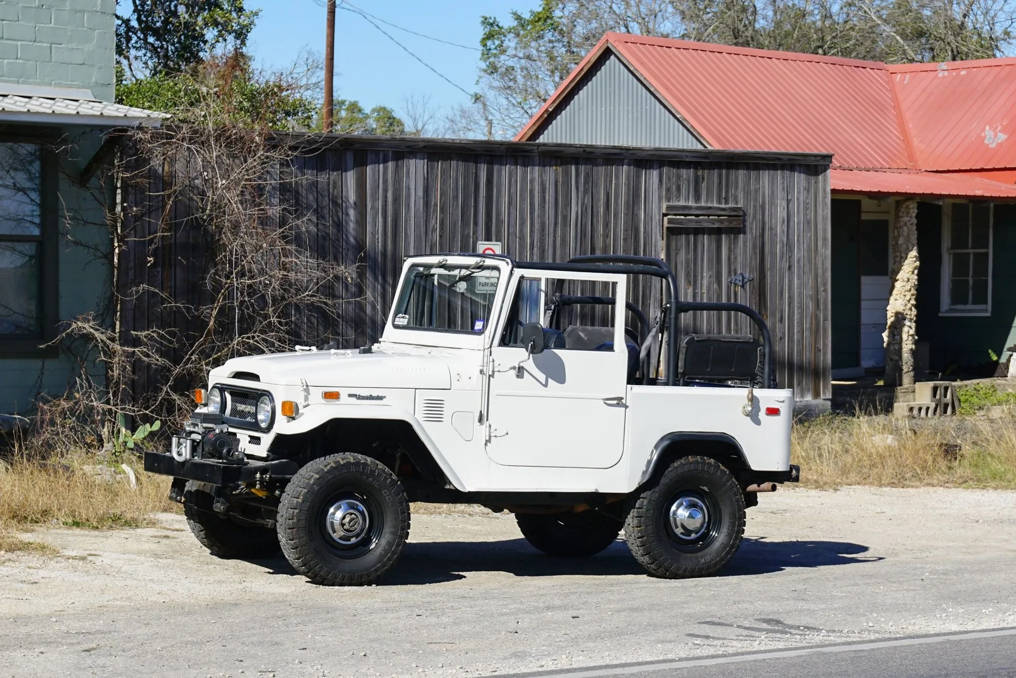1974 Toyota Land Cruiser FJ40 - 2
