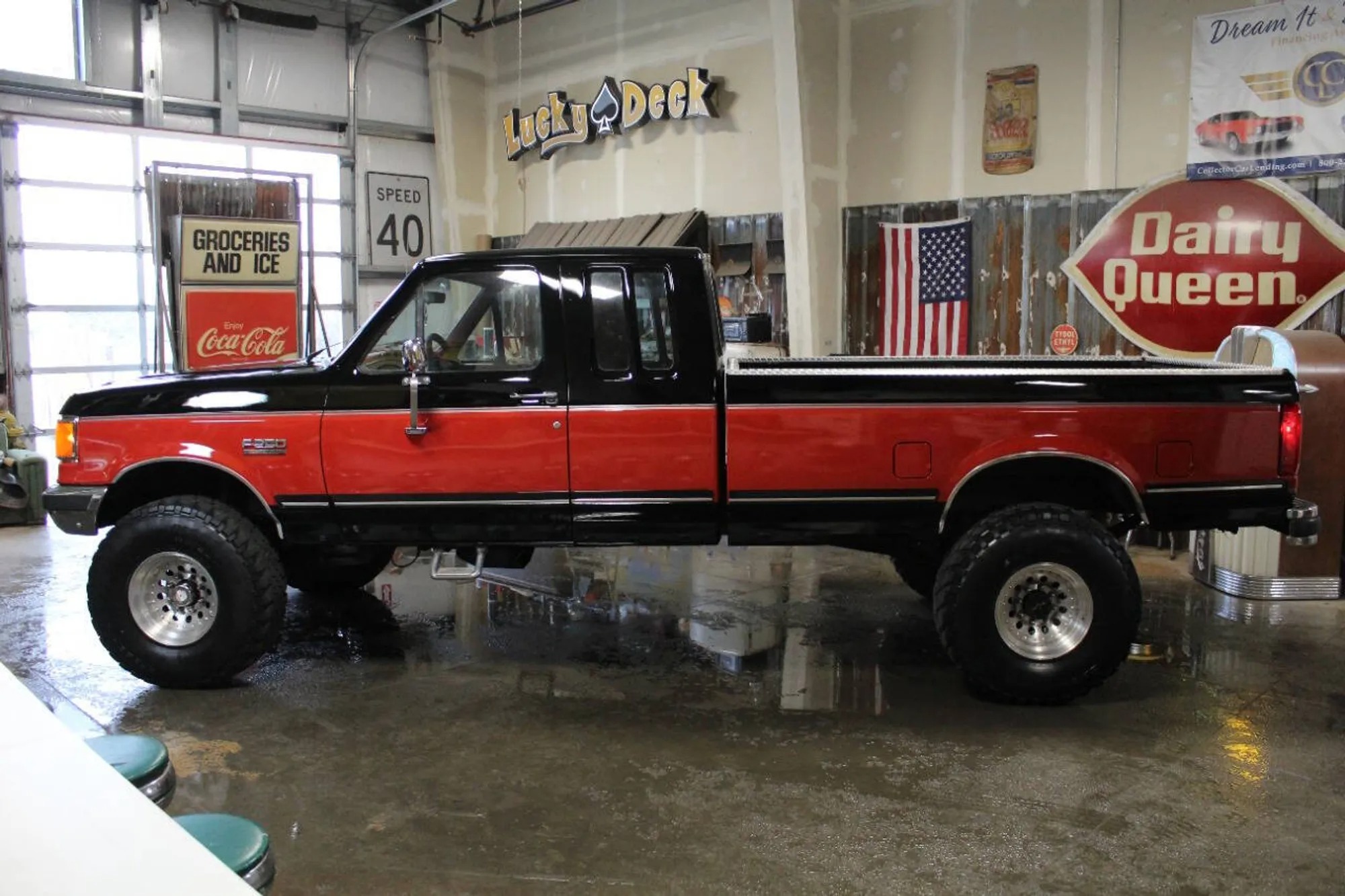 1987 Ford F-250 XLT - 2