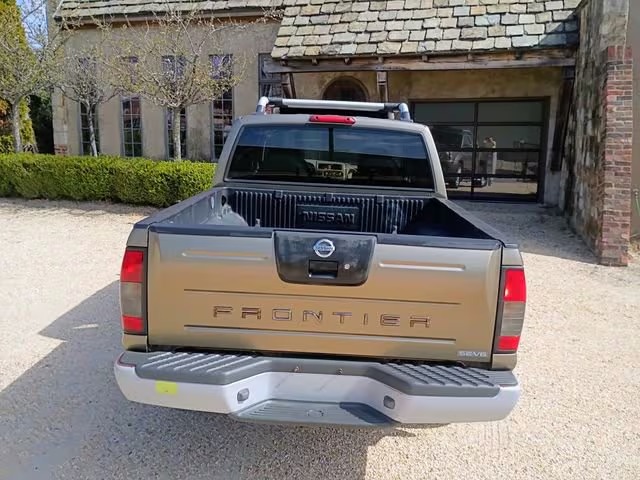 2001 Nissan Frontier SE