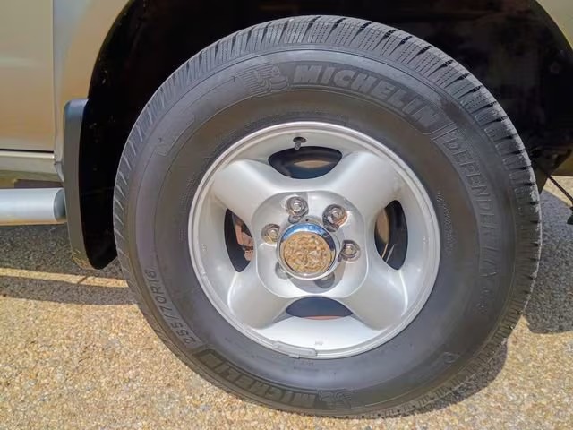 2001 Nissan Frontier SE