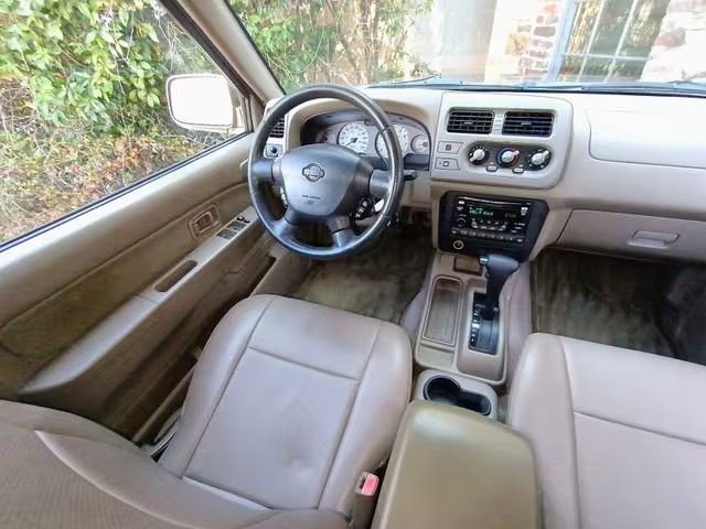 2001 Nissan Frontier SE