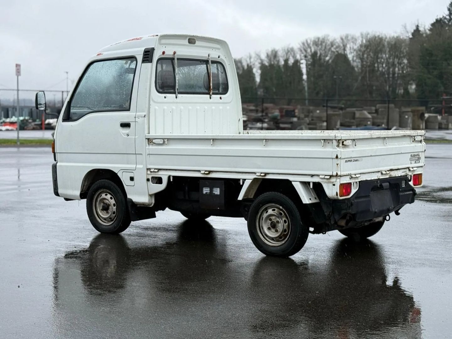 Supercharged 1991 Subaru Sambar Akebo
