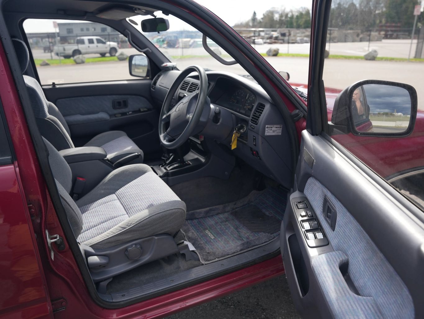 1998 Toyota Hilux Surf SSR-X