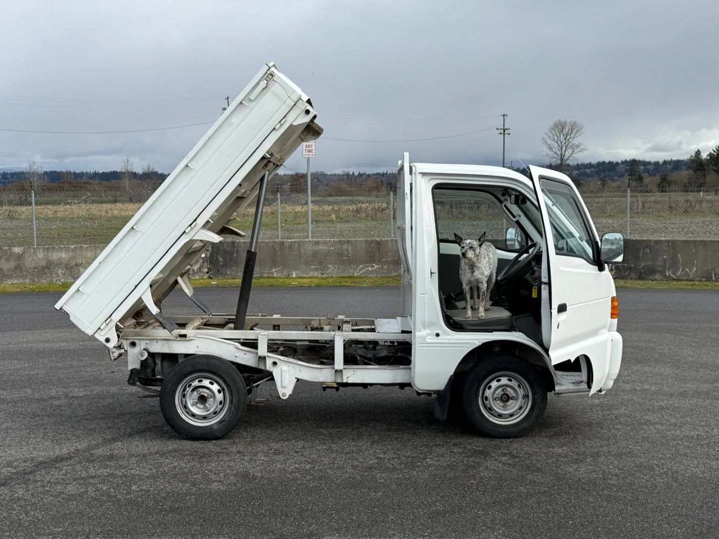 1998 Mazda Scrum Dump Truck - 2