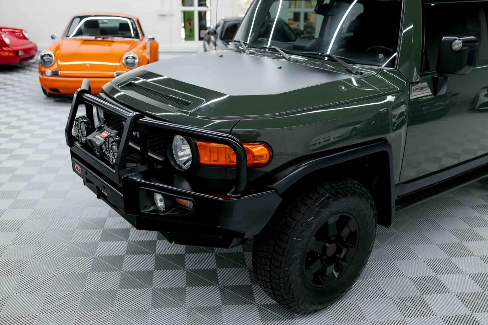 30k-Mile 2011 Toyota FJ Cruiser Trail Teams - 2