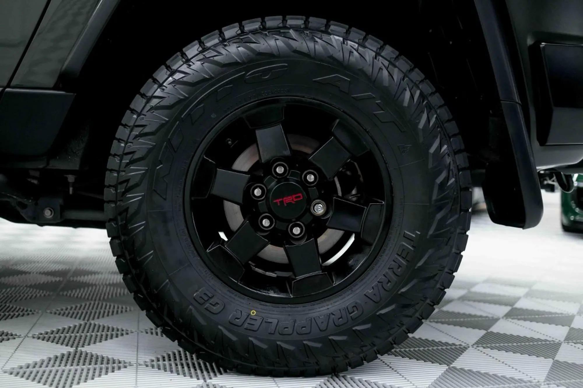 30k-Mile 2011 Toyota FJ Cruiser Trail Teams