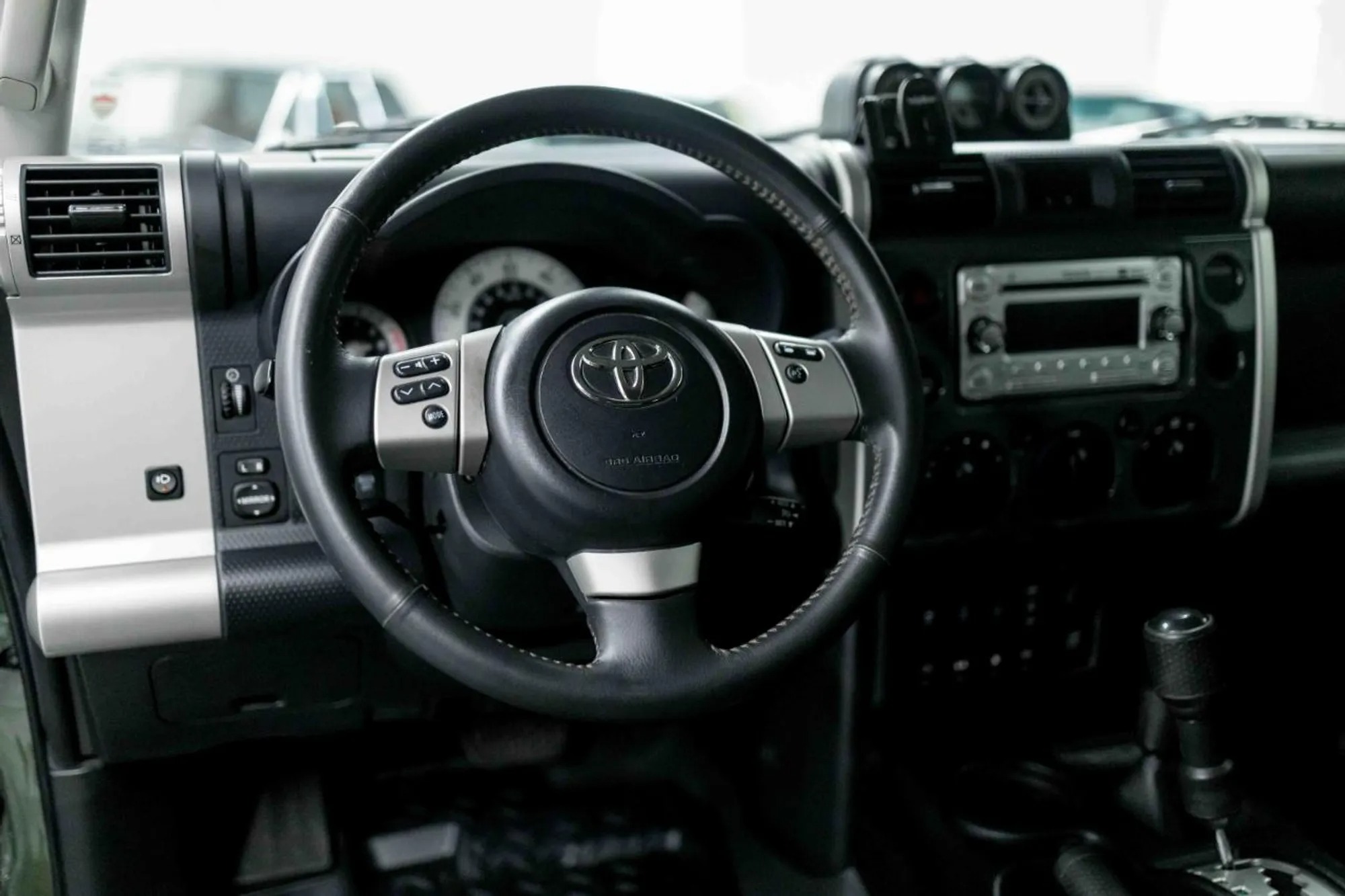 30k-Mile 2011 Toyota FJ Cruiser Trail Teams