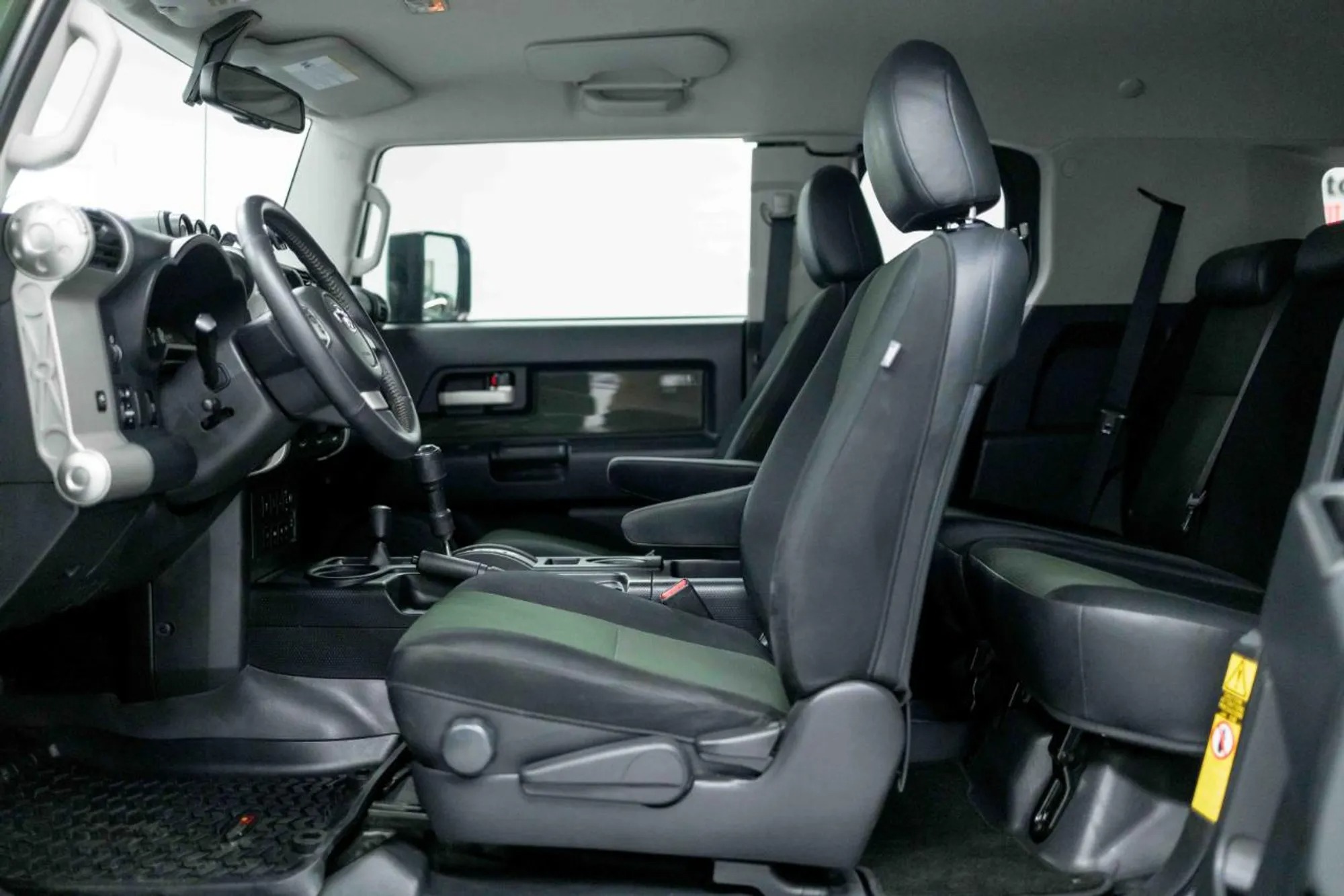 30k-Mile 2011 Toyota FJ Cruiser Trail Teams