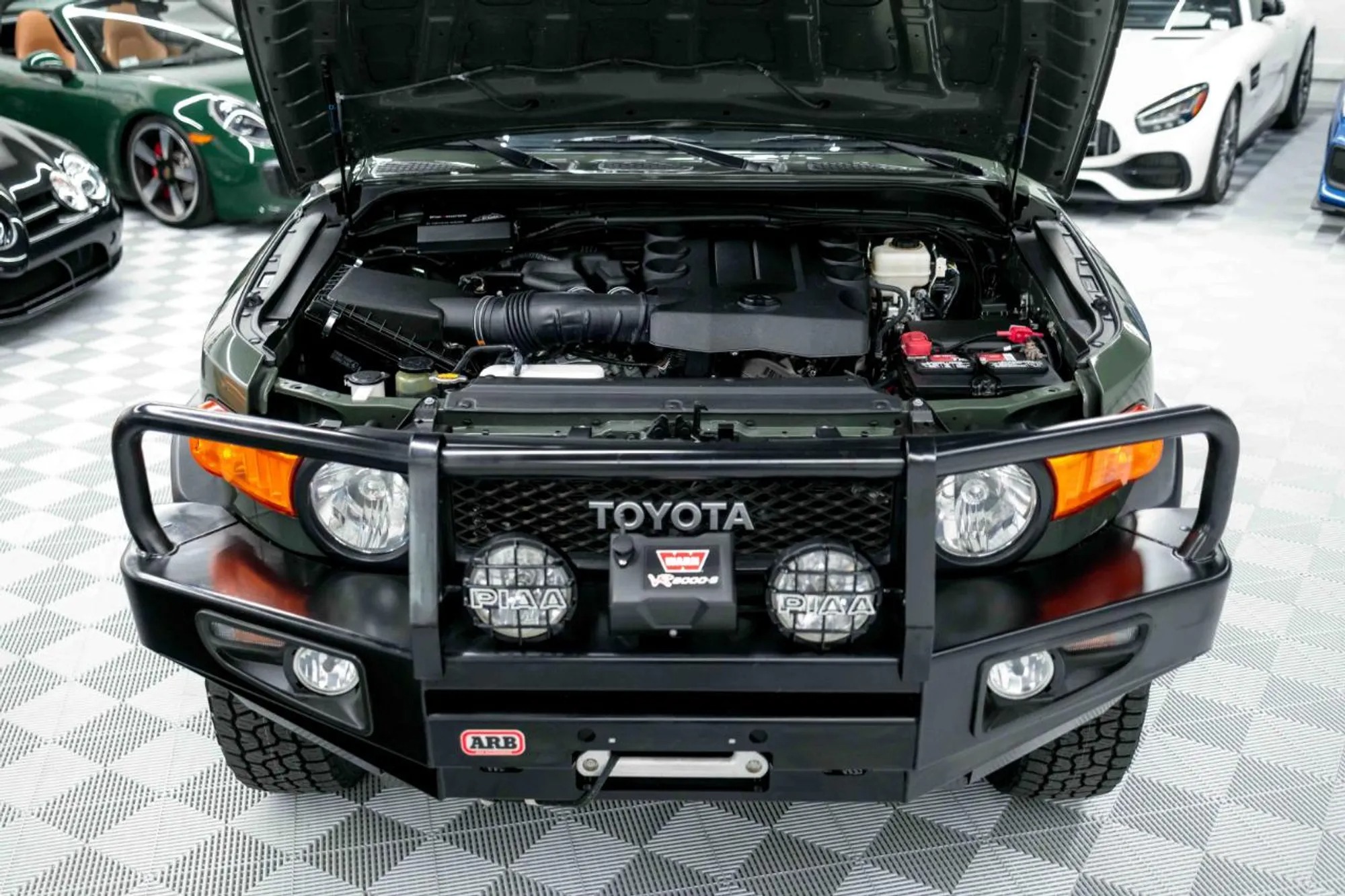 30k-Mile 2011 Toyota FJ Cruiser Trail Teams