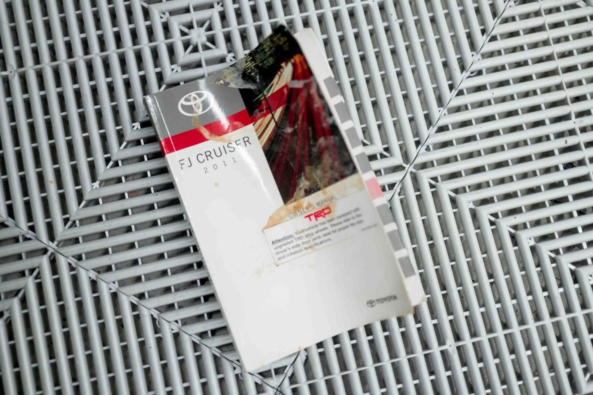 30k-Mile 2011 Toyota FJ Cruiser Trail Teams