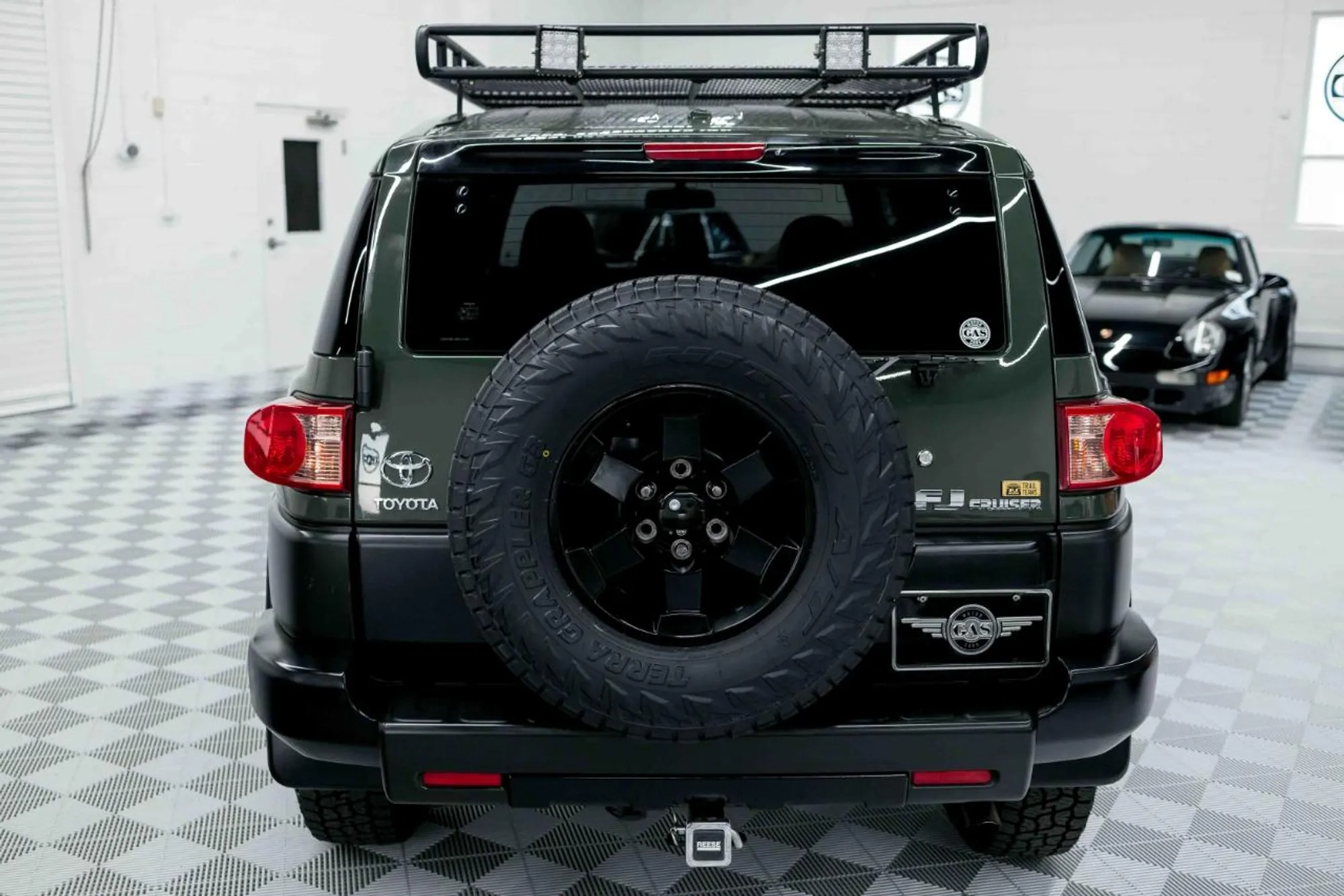 30k-Mile 2011 Toyota FJ Cruiser Trail Teams