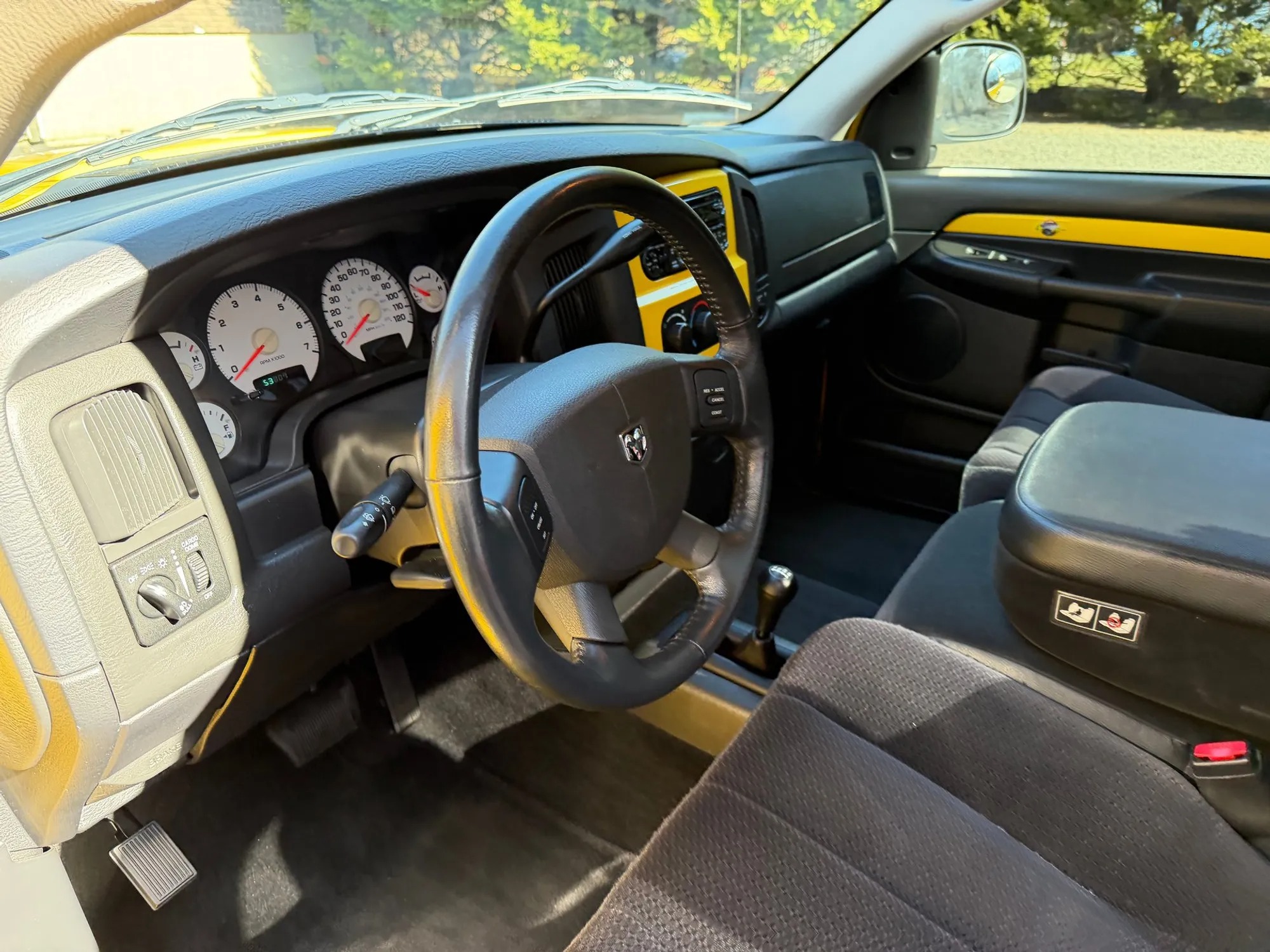 2004 Dodge Ram 1500 Rumble Bee