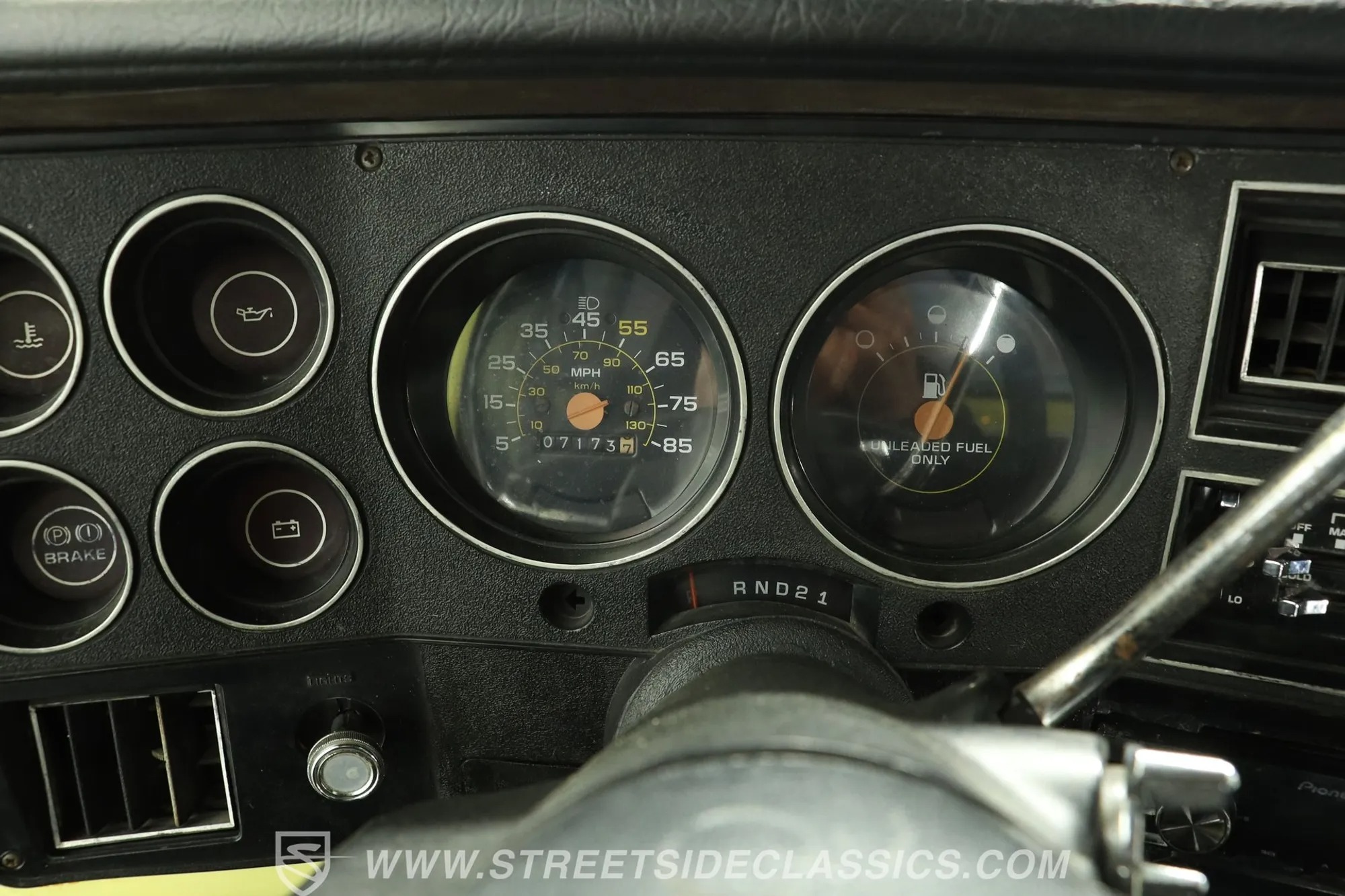 1987 Chevrolet C10 Custom Deluxe Stepside