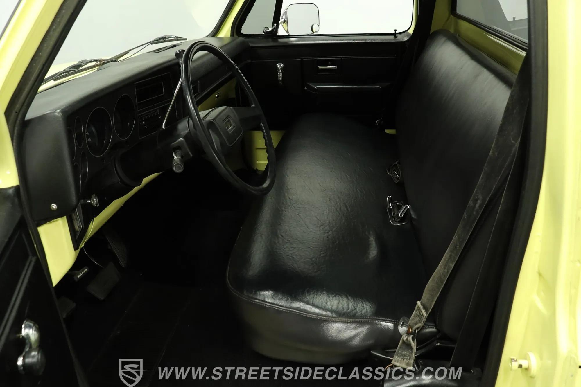 1987 Chevrolet C10 Custom Deluxe Stepside