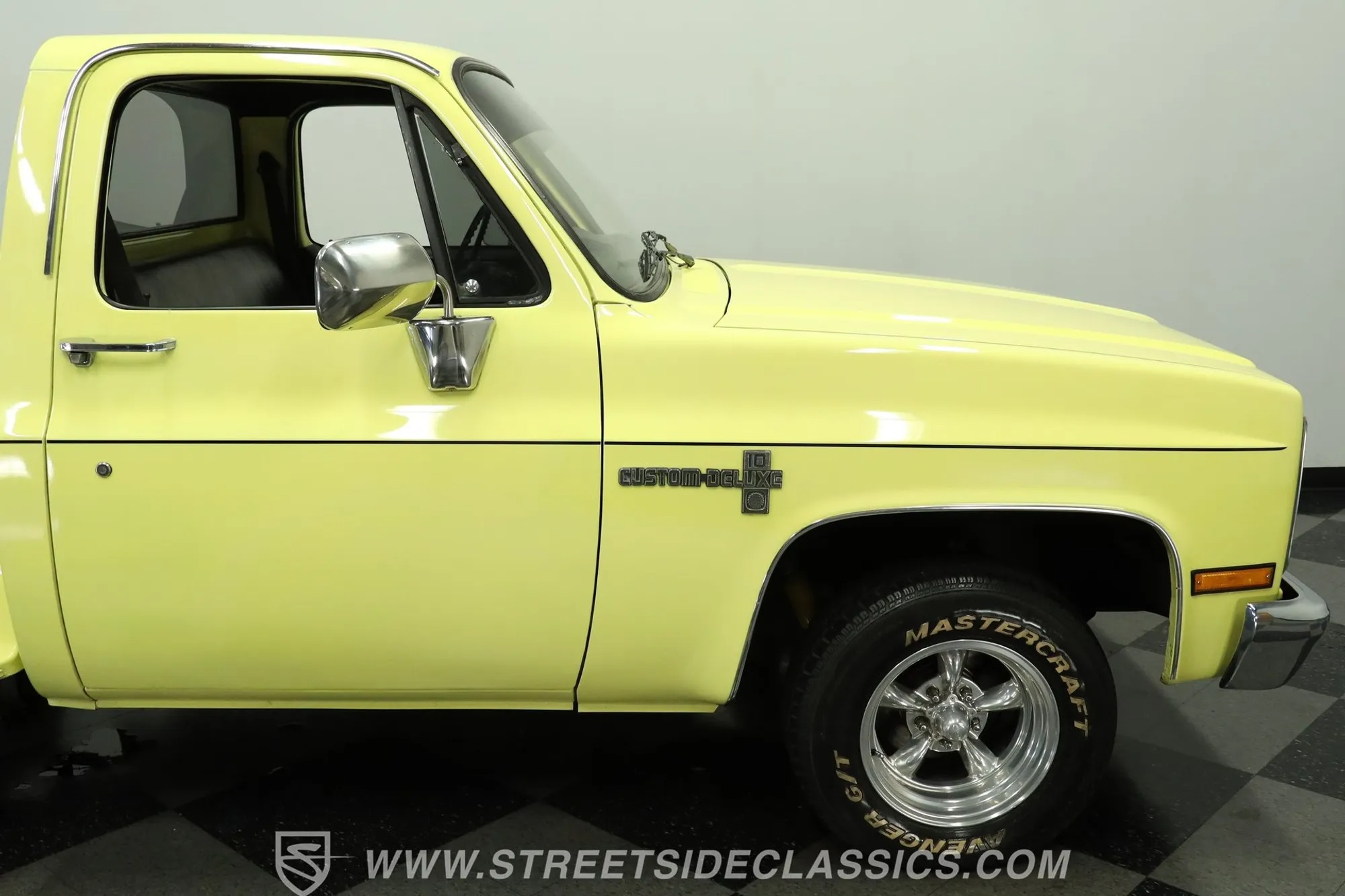 1987 Chevrolet C10 Custom Deluxe Stepside